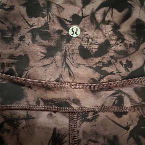 Lululemon leggings - Picture 4 of 5